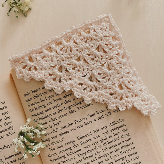 Lacey Lace Corner Bookmark