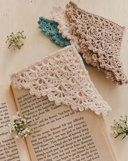 Lacey Lace Corner Bookmark